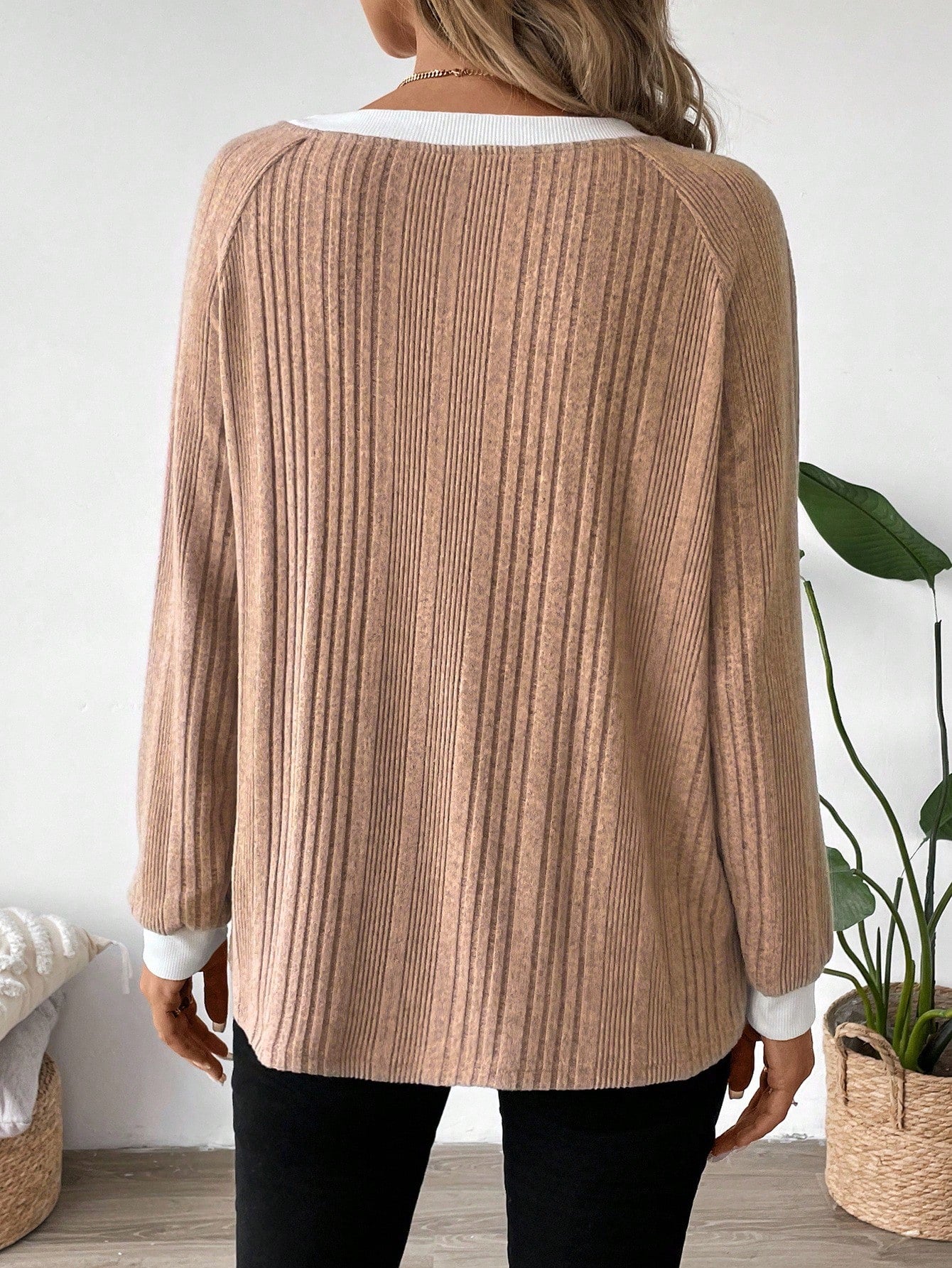 LUNE 2024 Autumn Winter Women New Mulled Wine Color round Neck Sweatshirt