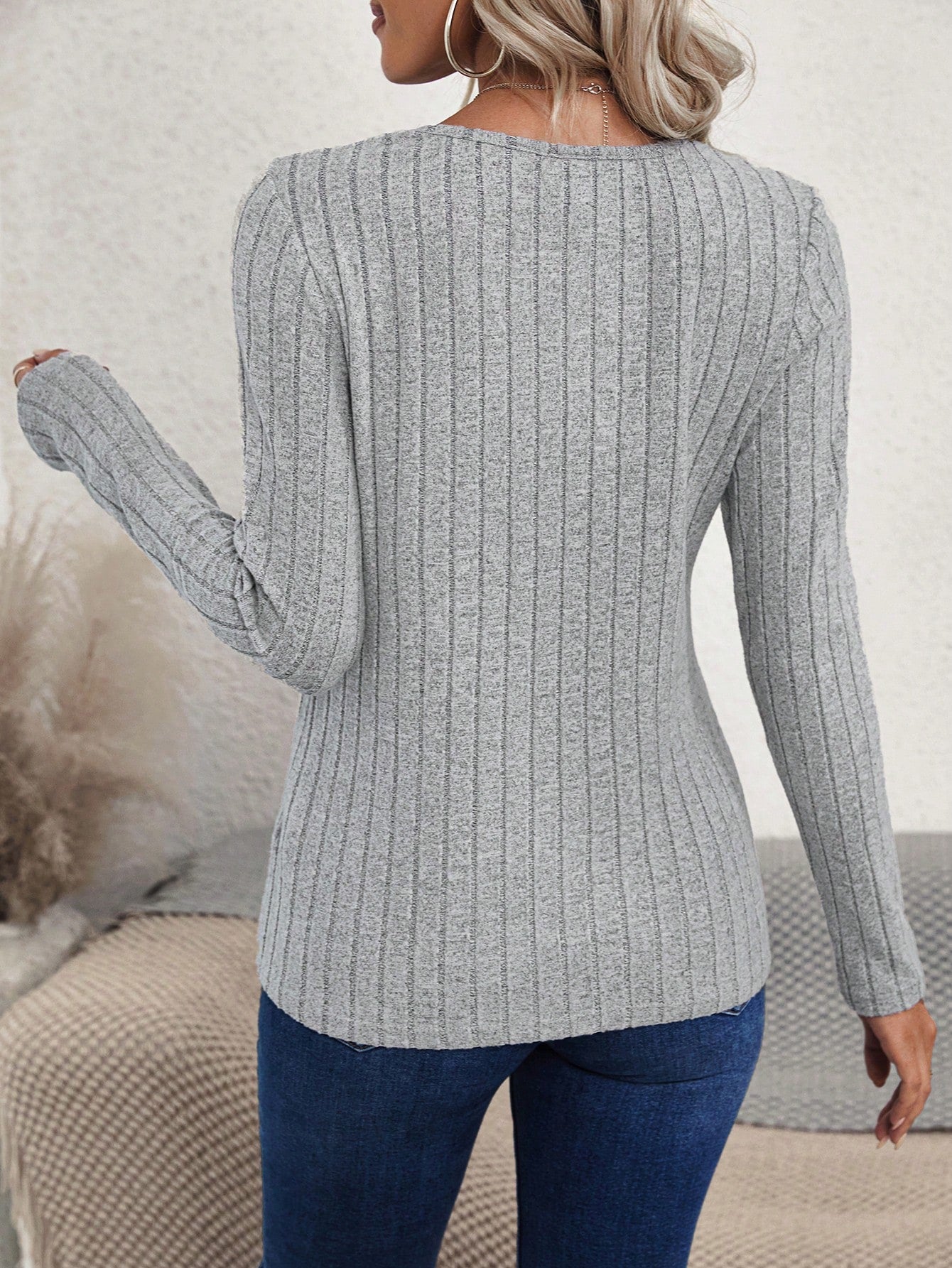 EMERY ROSE Button Detail Asymmetrical Hem Tee Fall Cloth for Women